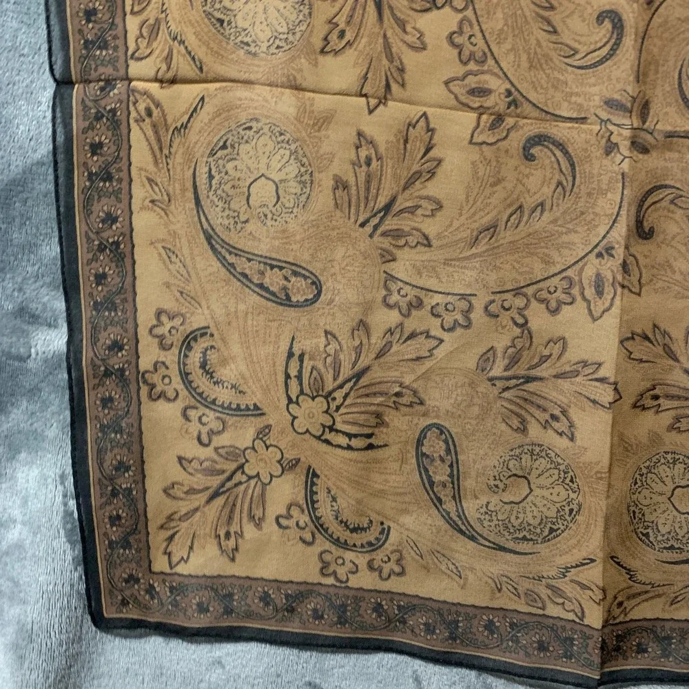 Jones New York Vtg Silk Blend Paisley Scarf Wrap Tan Brown Black Square